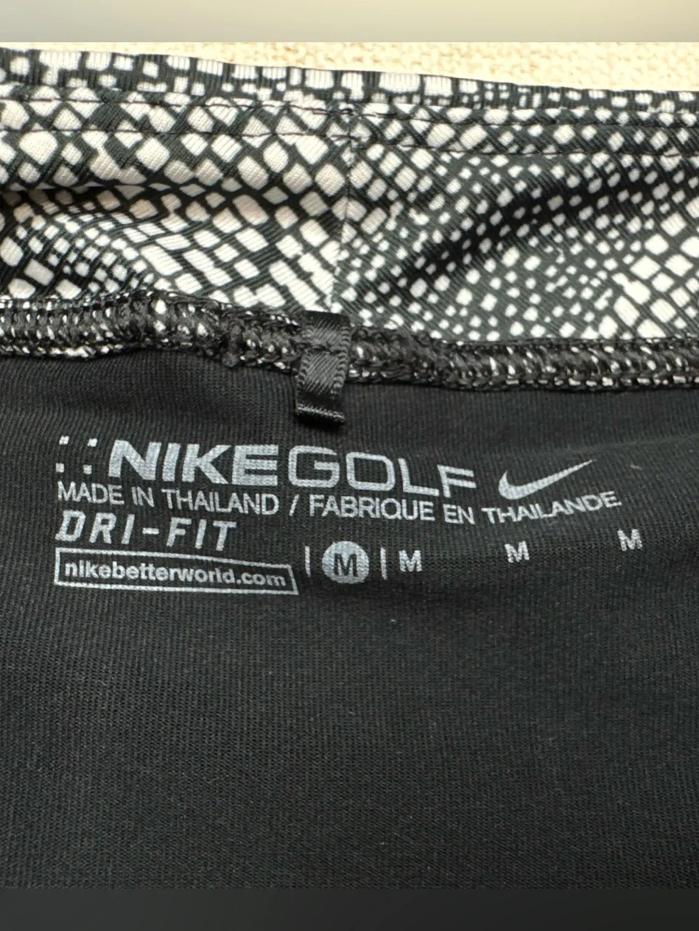 Nike Women’s Golf Skort Performance Dri Fit Medium Tennis Pickleball Lightweight
